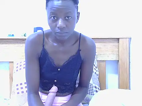 Snapshot of zuhura69 chatting on 07.22.26 zuhura69 online show from 07.22.26