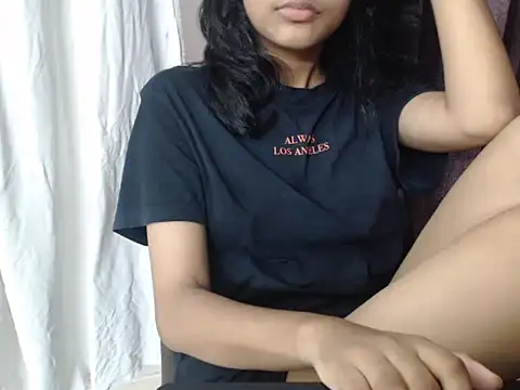 Sizzling Ruhii  online show from 07.04.26