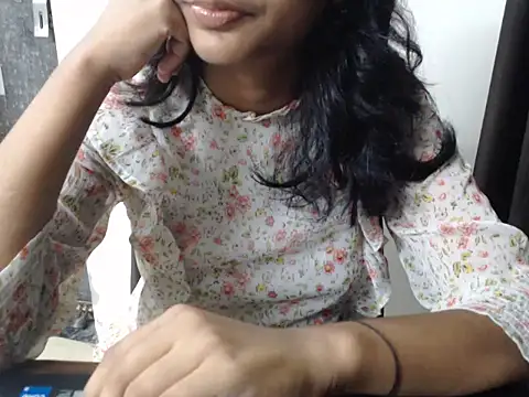 Sizzling Ruhii  online show from 07.19.26