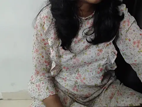 Sizzling Ruhii  online show from 07.28.26
