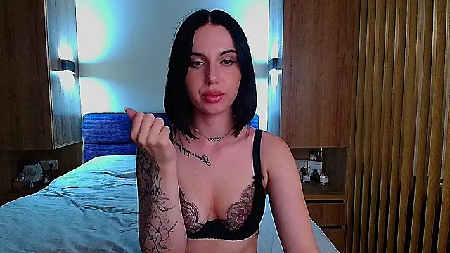 Snapshot of Mindblowing_Woman chatting on 07.07.26 Mindblowing Woman online show from 07.07.26