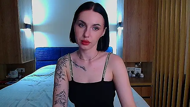 Snapshot of Mindblowing_Woman chatting on 07.15.26 Mindblowing Woman online show from 07.15.26