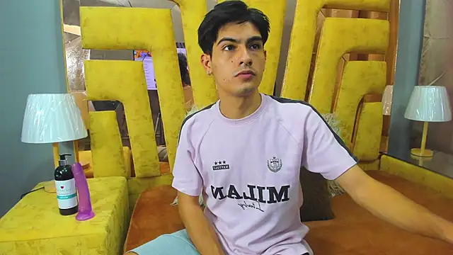 TaylerCruz online show from 07.11.26