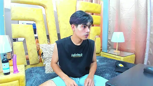 TaylerCruz online show from 07.17.26