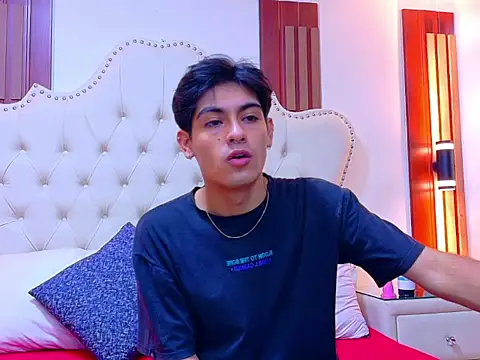 TaylerCruz online show from 07.19.26