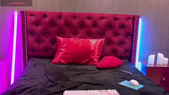 Erick naomi online show from 07.20.26