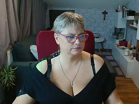 NewHellen4you online show from 07.11.26