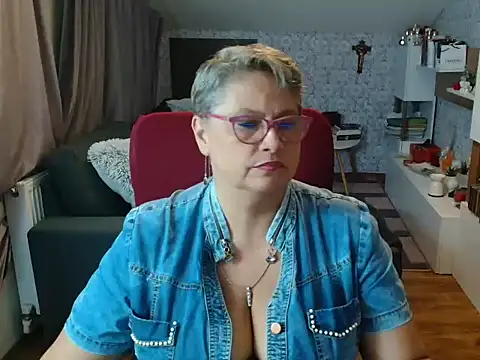NewHellen4you online show from 07.22.26