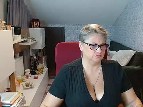 NewHellen4you online show from 07.26.26