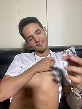Aaronsexroom online show from 07.05.26