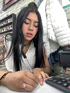 Snapshot of dalila_25x chatting on 07.03.26 dalila 25x online show from 07.03.26