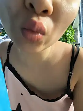 Snapshot of _miu__love_ chatting on 07.08.26 miu love online show from 07.08.26