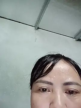 Snapshot of Lee_bee1 chatting on 07.18.26 Lee bee1 online show from 07.18.26