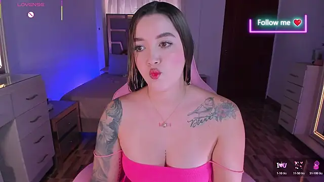 MiaLatina  online show from 07.10.26
