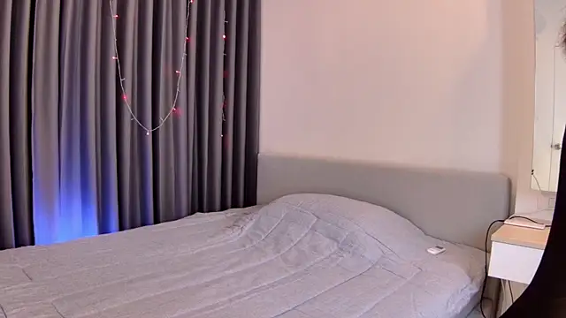 rainy purple online show from 07.10.26
