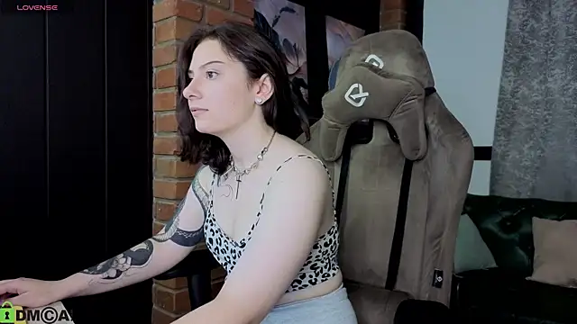 Bella Stink online show from 07.05.26