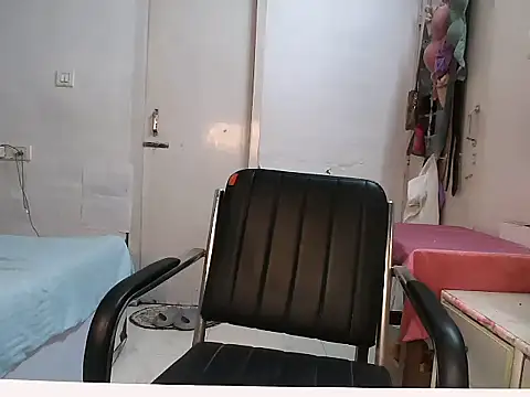 Snapshot of horny_prisha chatting on 07.13.26 horny prisha online show from 07.13.26