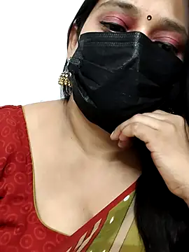 Snapshot of Deesha_Rani chatting on 07.28.26 Deesha Rani online show from 07.28.26