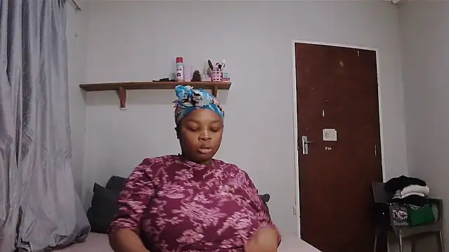 XxxPlumieSweetxxX online show from 08.01.26