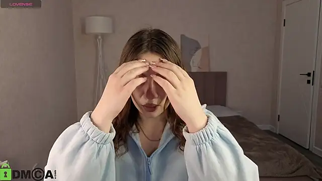 Mary Forest online show from 07.08.26