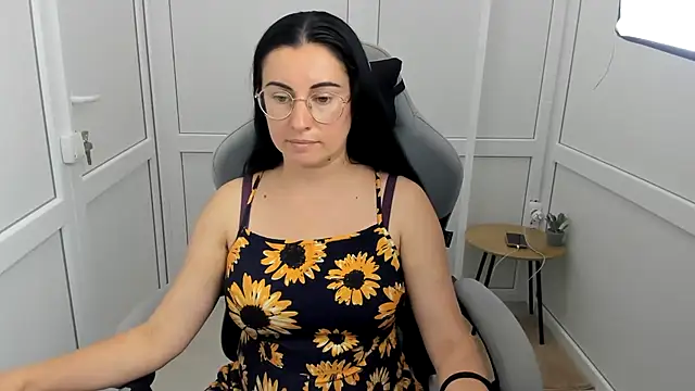 Snapshot of ChloeVibee chatting on 07.15.26 ChloeVibee online show from 07.15.26