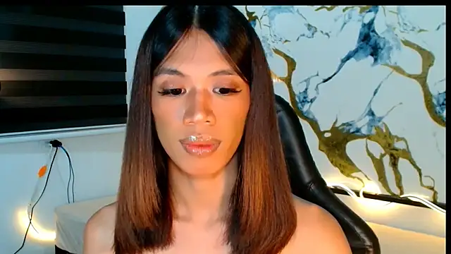 Velvet Aurora online show from 07.18.26