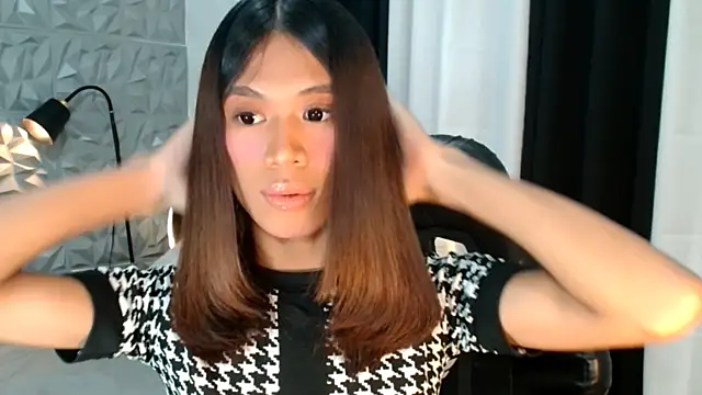 Velvet Aurora online show from 07.23.26