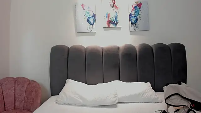 LeilaCole online show from 07.28.26