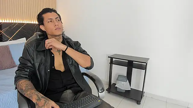 Damian romanoff  online show from 07.28.26