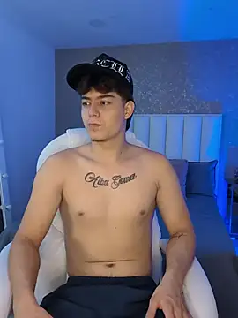 MaxCruz  online show from 07.20.26