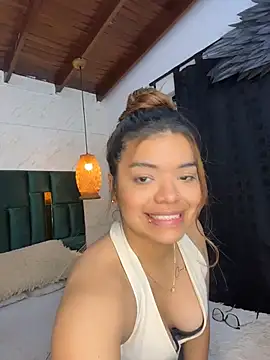 mia castano online show from 07.12.26