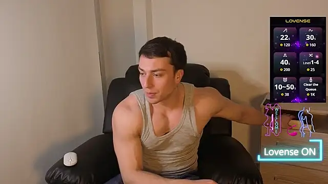 Snapshot of Benicio07 chatting on 07.24.26 Benicio07 online show from 07.24.26