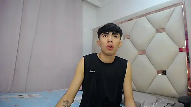 Michael and twinkk online show from 07.26.26