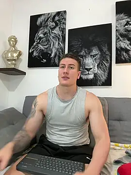 Snapshot of AlexHarrington chatting on 07.26.26 AlexHarrington online show from 07.26.26