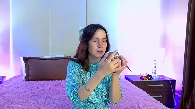 Snapshot of Nyusha_ chatting on 07.26.26 Nyusha online show from 07.26.26