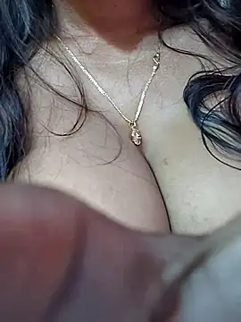 Snapshot of Sweet-Jenni chatting on 07.20.26 Sweet-Jenni online show from 07.20.26