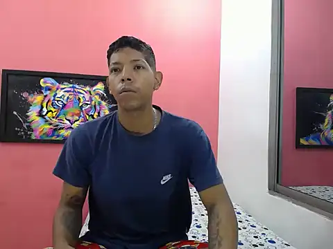 latinosninfomanos online show from 07.17.26