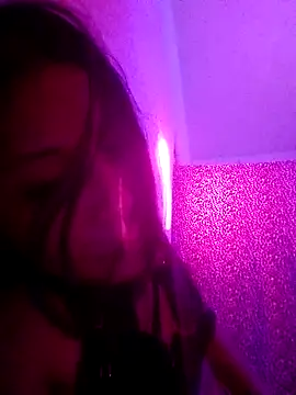 MeganHoott online show from 07.12.26