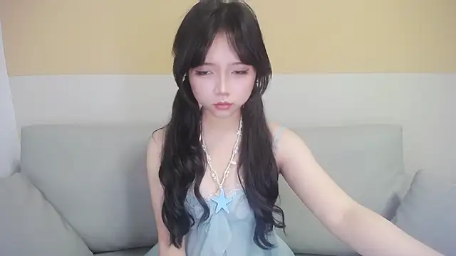 zhen zhen online show from 07.04.26