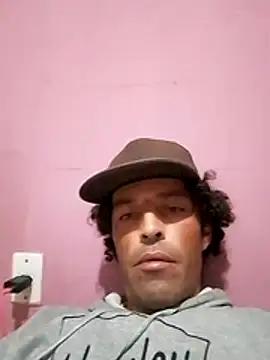 Snapshot of brunoupp99 chatting on 07.25.26 brunoupp99 online show from 07.25.26