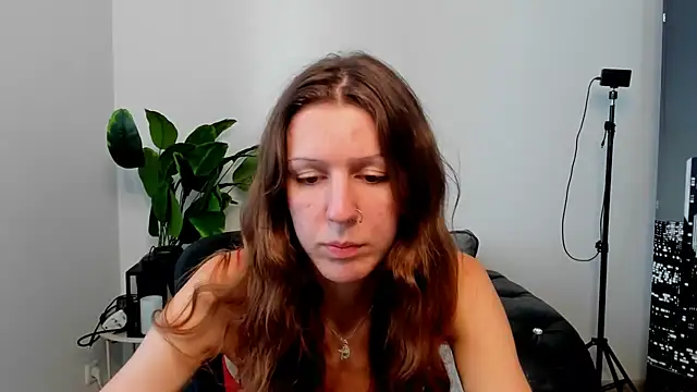 Lunaa x44 online show from 07.08.26