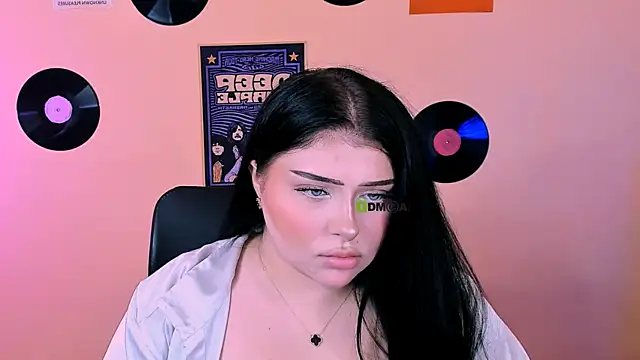 amanda striking online show from 07.05.26