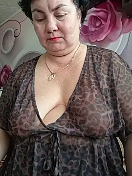 Snapshot of LedyEva chatting on 07.27.26 LedyEva online show from 07.27.26