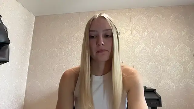 Snapshot of blondegirl2026 chatting on 07.09.26 blondegirl2026 online show from 07.09.26