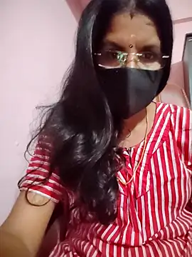 Snapshot of tamil_peenqueen chatting on 07.04.26 tamil peenqueen online show from 07.04.26