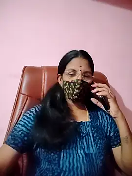 Snapshot of tamil_peenqueen chatting on 07.10.26 tamil peenqueen online show from 07.10.26