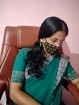 Snapshot of tamil_peenqueen chatting on 07.17.26 tamil peenqueen online show from 07.17.26
