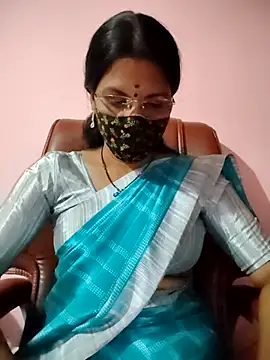 Snapshot of tamil_peenqueen chatting on 07.21.26 tamil peenqueen online show from 07.21.26