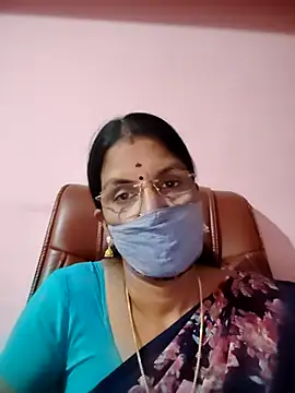 Snapshot of tamil_peenqueen chatting on 07.25.26 tamil peenqueen online show from 07.25.26