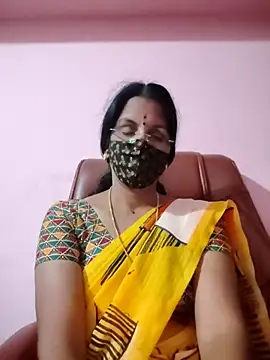 Snapshot of tamil_peenqueen chatting on 07.27.26 tamil peenqueen online show from 07.27.26